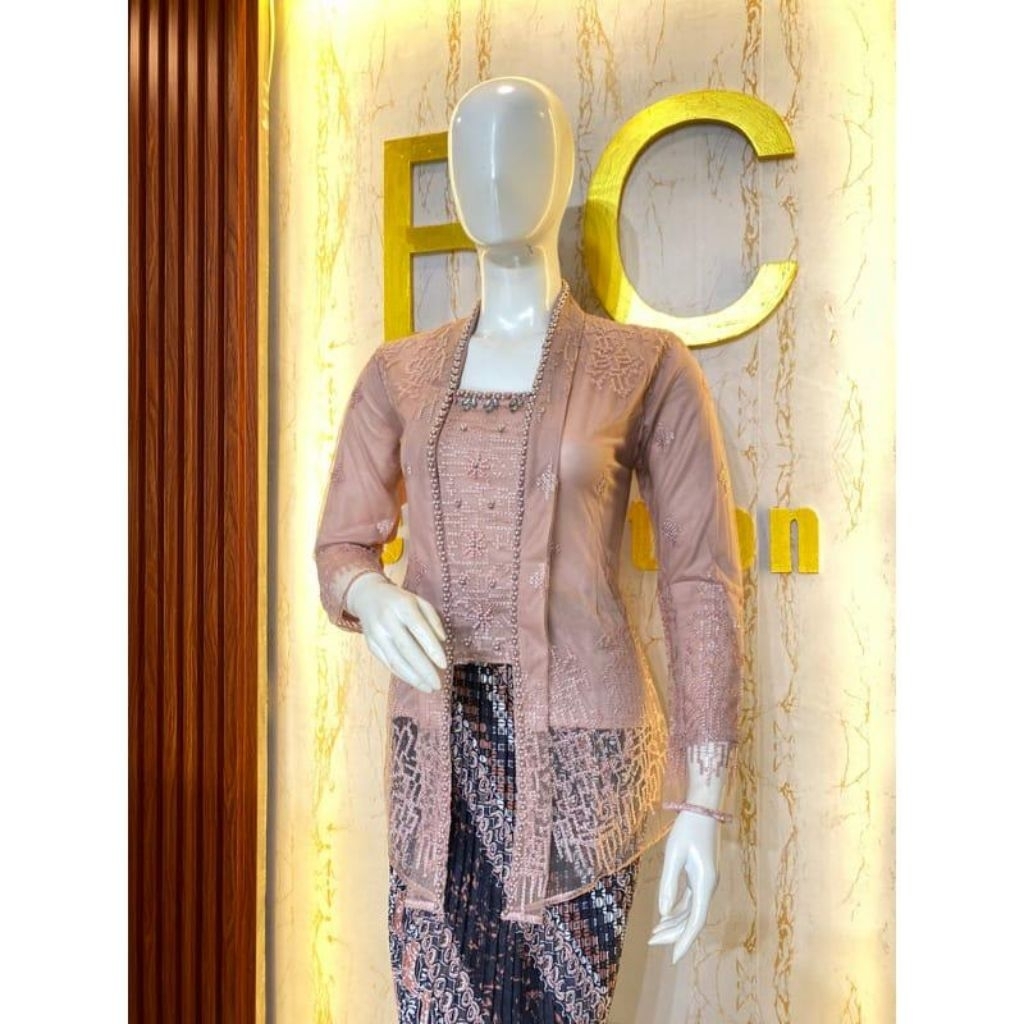 NR Collections Kebaya Kutu Baru Tulle Pendek