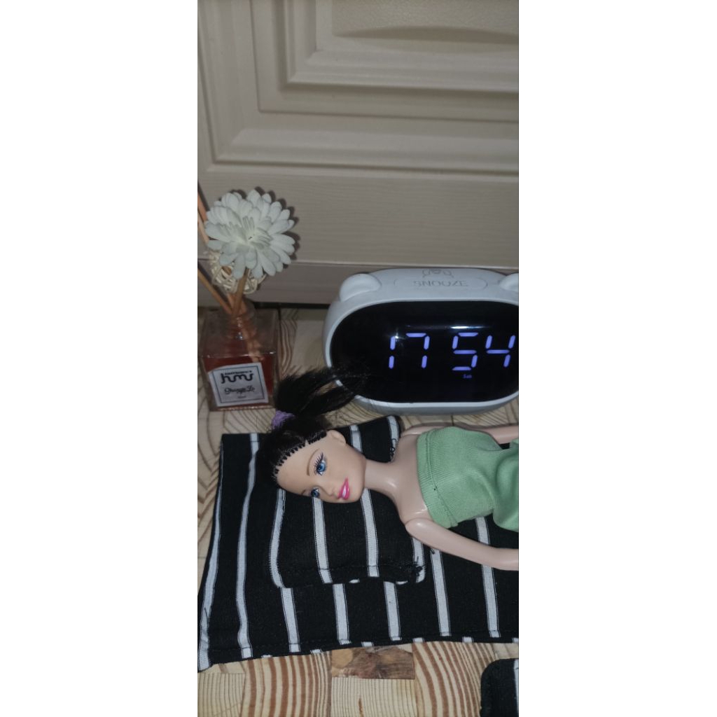 Barbie set tempat tidur Motif Salur