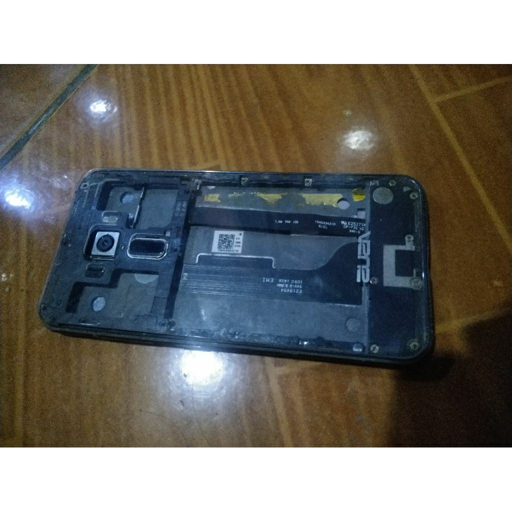 Part Asus zenfone 3 ze552kl asus ze552kl