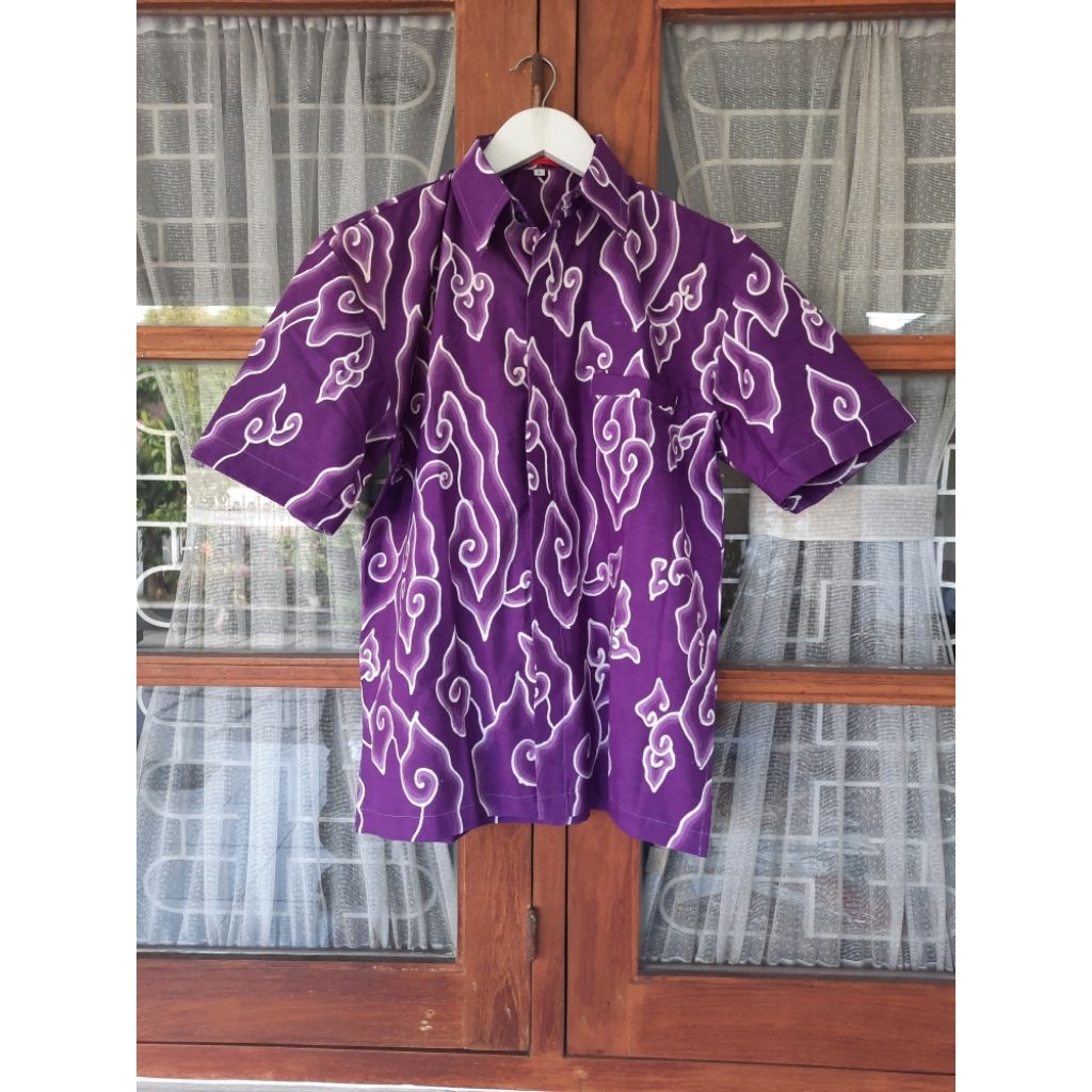 Kemeja Pria Batik Tulis Mega Mendung Ungu