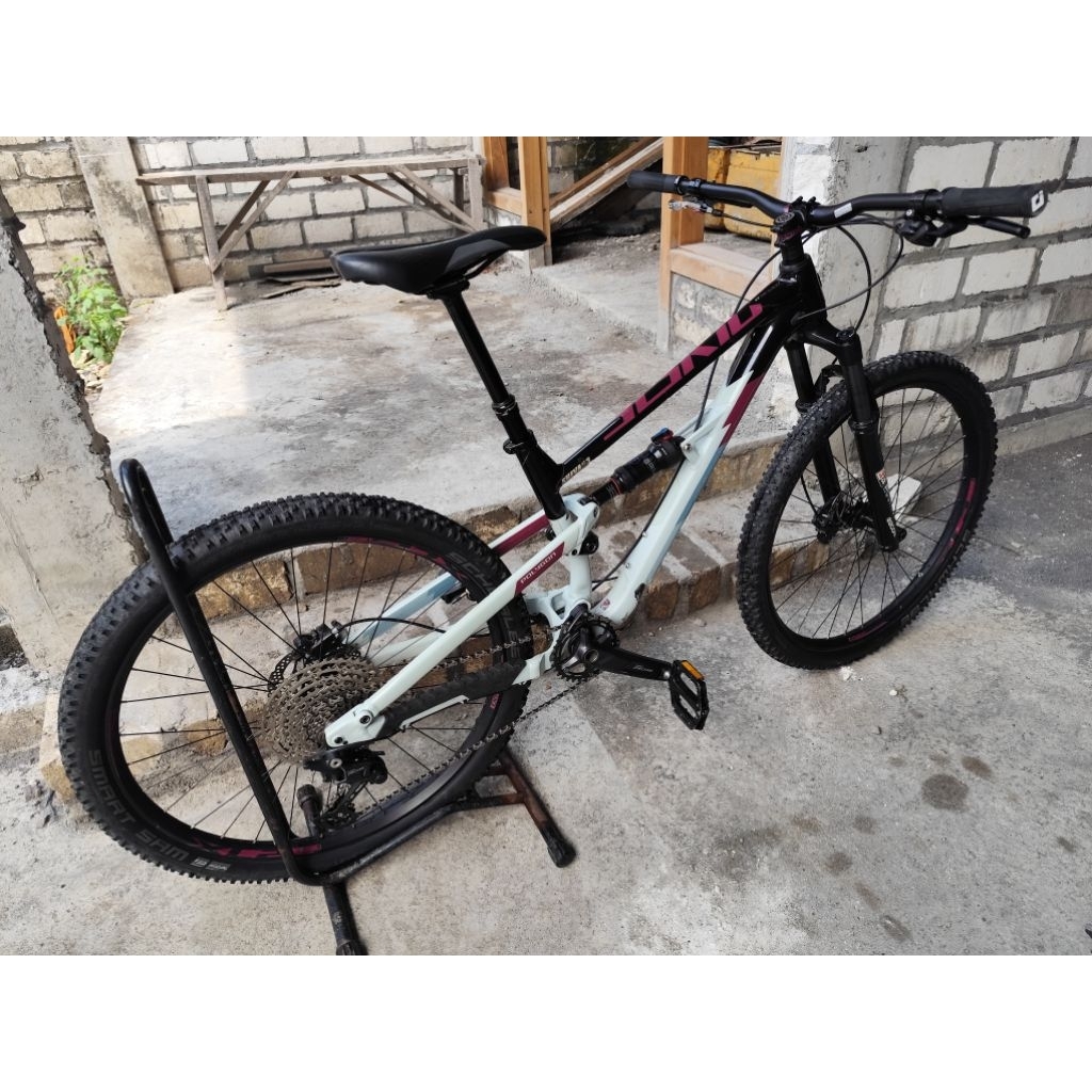 Sepeda Polygon Siskiu D7 thn 2021-2022 second kondisi 97%