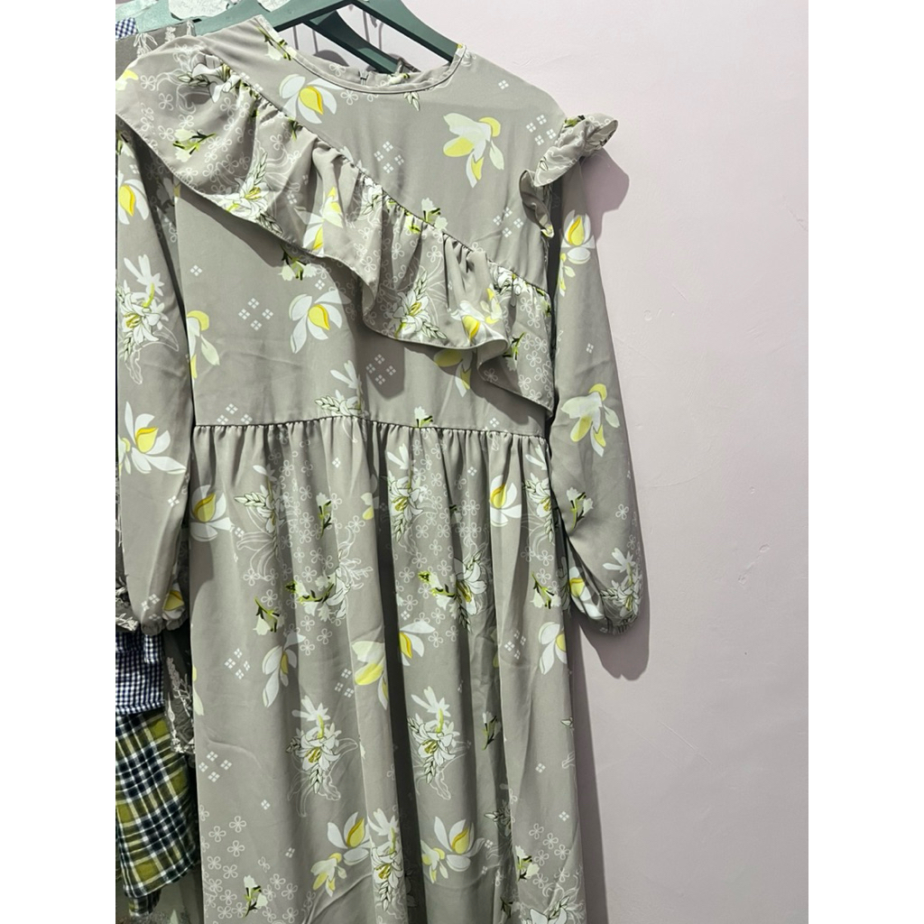 preloved dress zaskia mecca