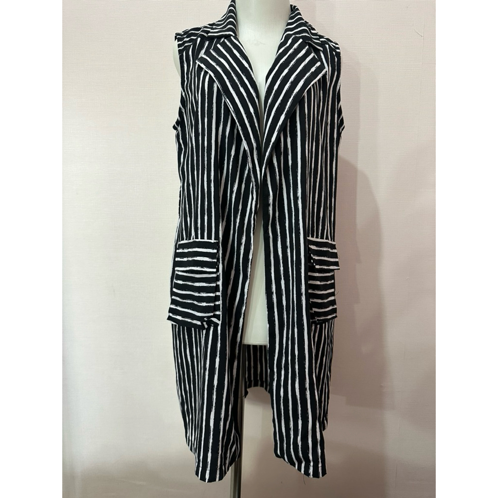 Outer Wanita Motif Zebra Preloved