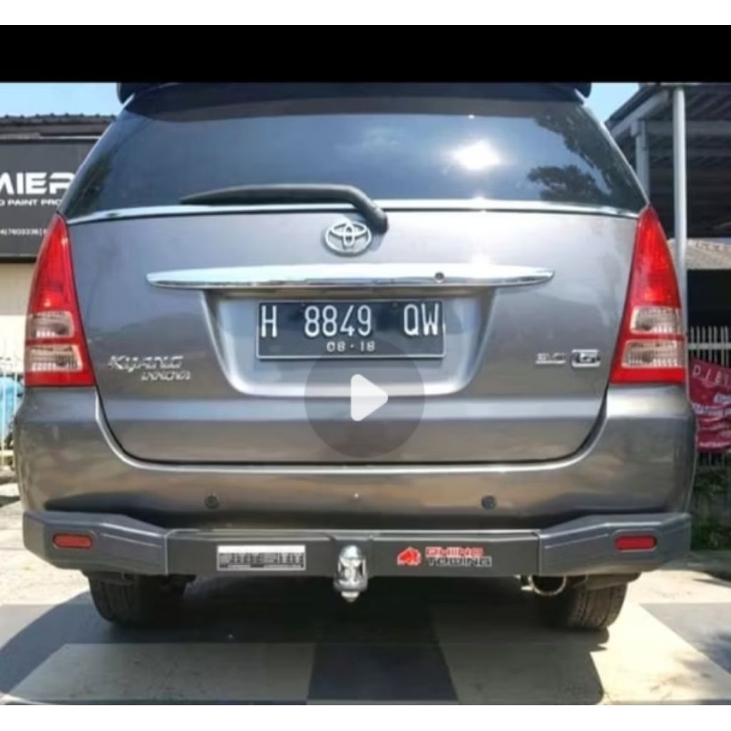 Towing belakang Innova Merek Rhino