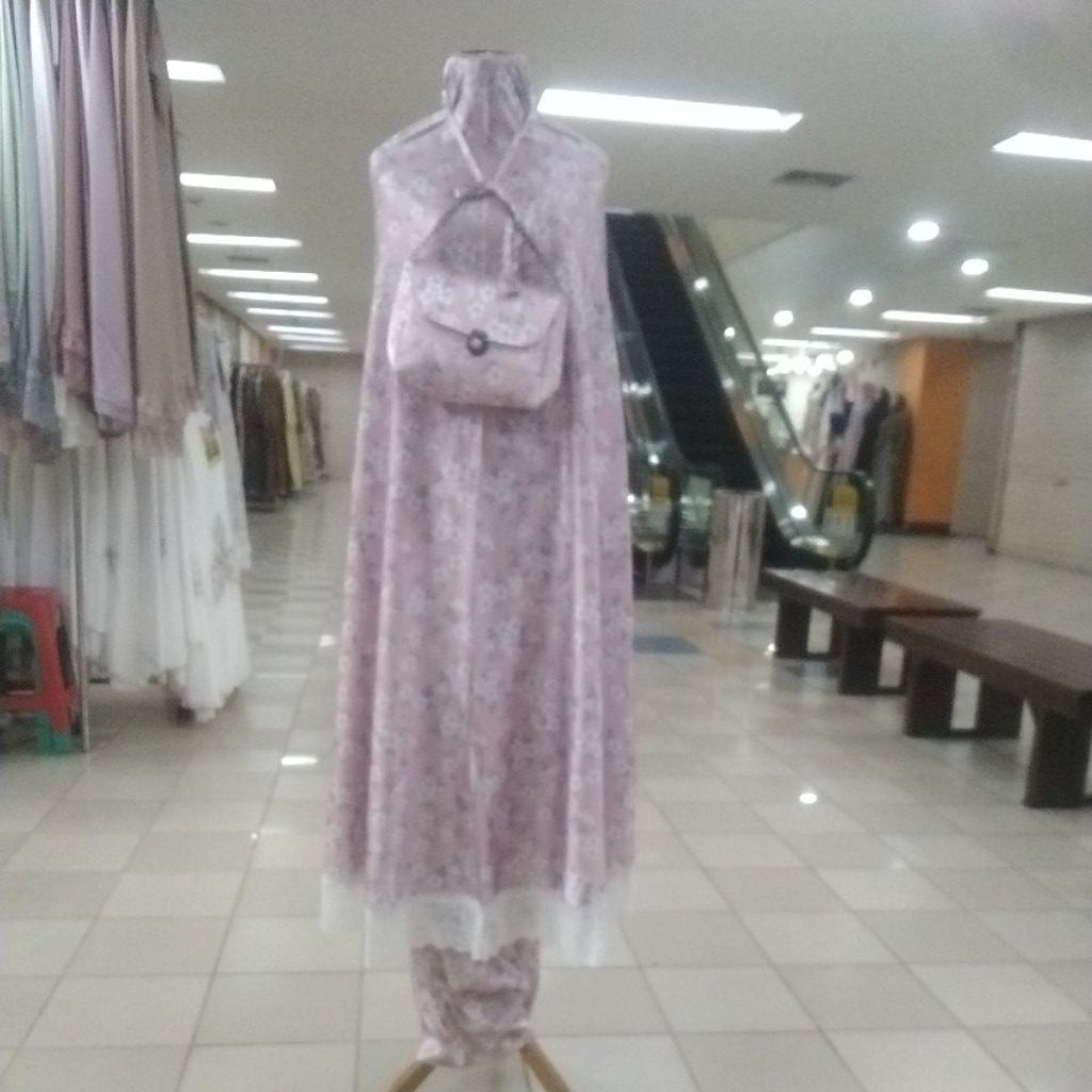 mukena Armani motif silky tas dompet