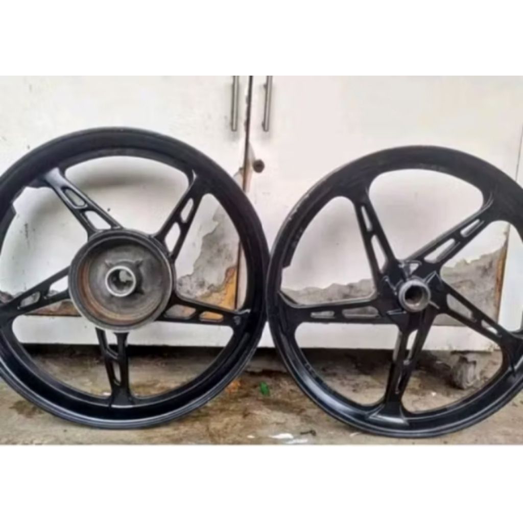 PELEK VELG DEPAN BELAKANG MOTOR YAMAHA VEGA R ZR ORIGINAL COPOTAN