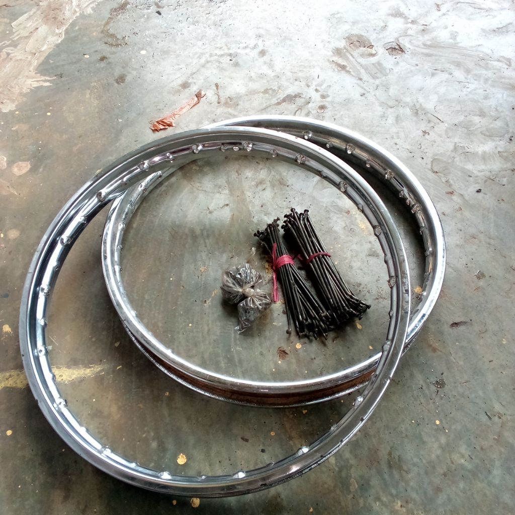 ring plek ukuran 17+jari jari original dan jari jari bekas motor trail KLX