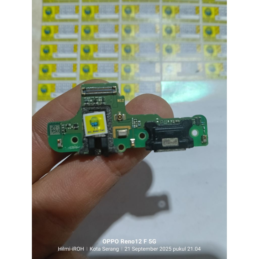 flexible papan cas konektor charger mic samsung a20s ori copotan ada ic nya kode m12