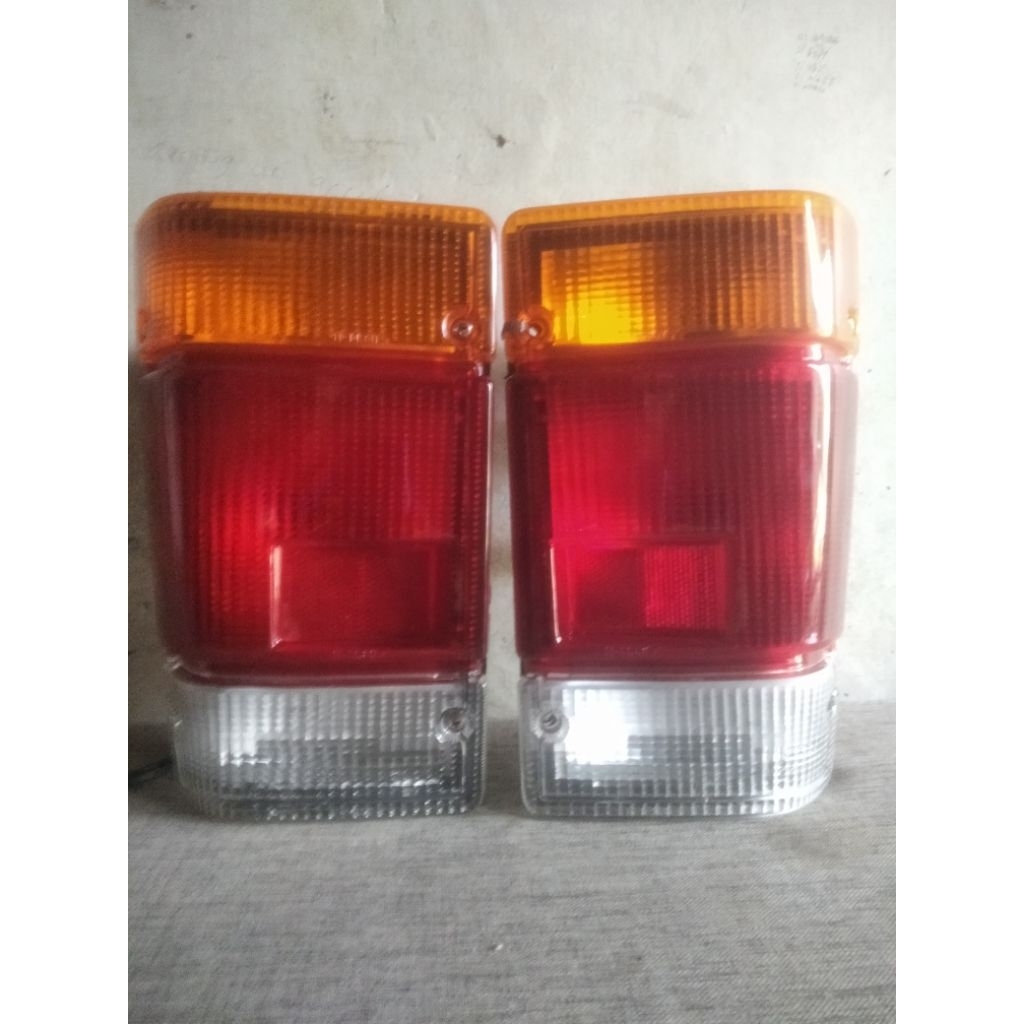 Stoplamp Lampu belakang Isuzu panther Old/ Kotak/ minibus