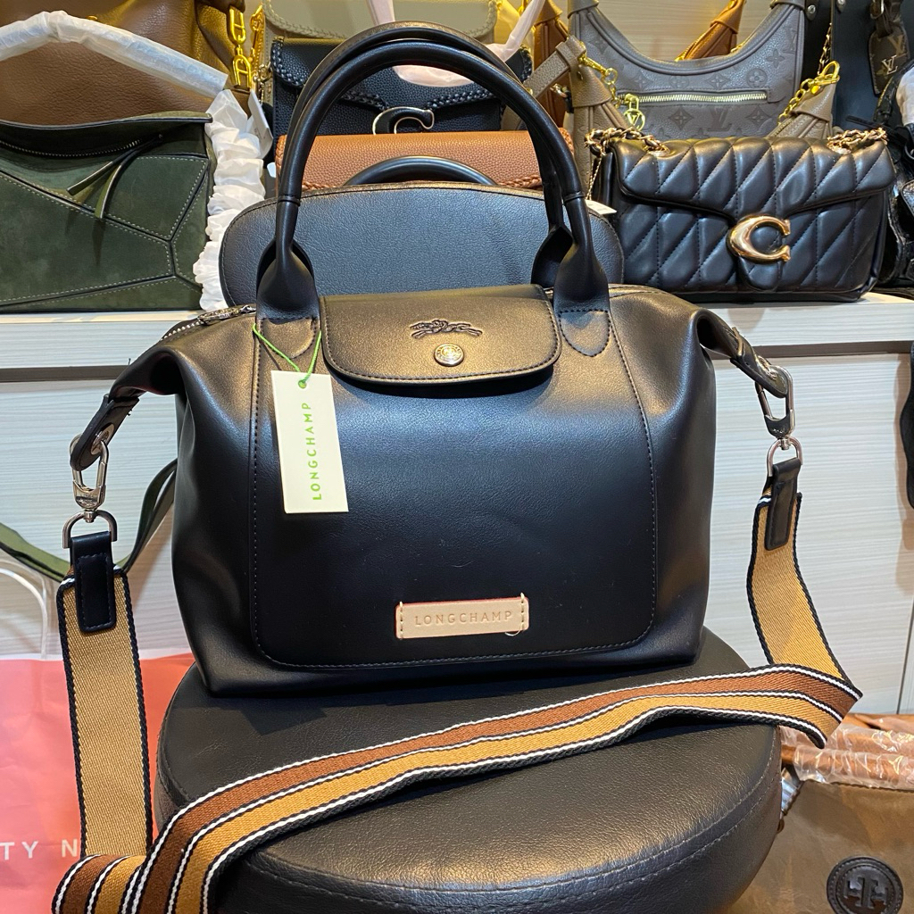 MACAM MACAM TAS  WANITA SELEMPANG