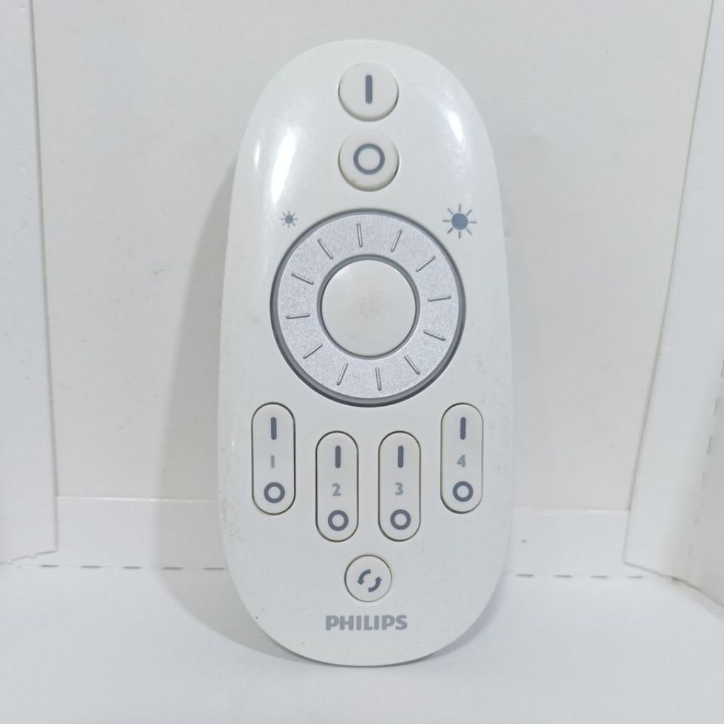 remote lampu Philips
