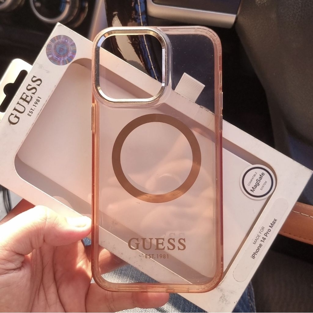 PLAYWORKS Guess Iphone 14 Pro Max case magsafe