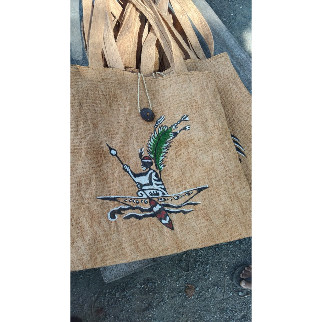 tas kulit kayu asei besar jayapura