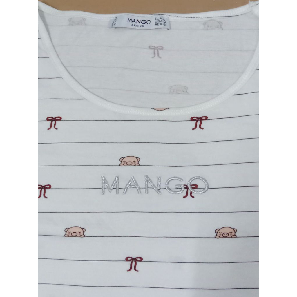 Preloved Original MANGO Kaos Cewek