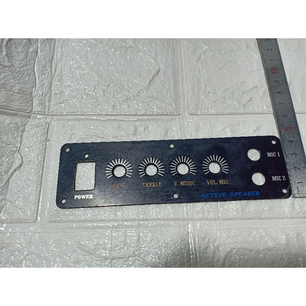 Panel depan speaker aktif plat besi