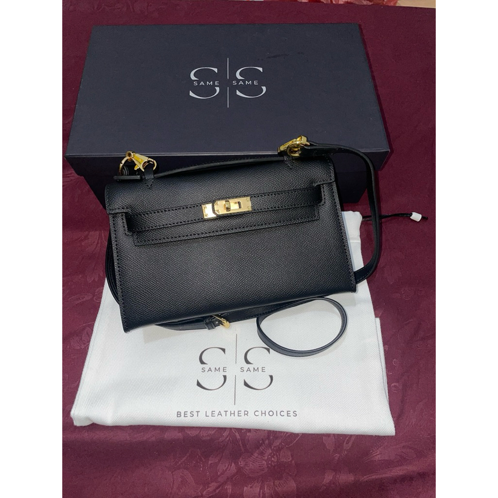 SAME SAME - K POCHETTE BNIB (bought from GABY WIJAYA) BOLEH NEGO BY CHAT