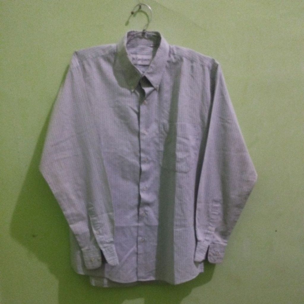 Kemeja Yves Saint Laurent (YSL)