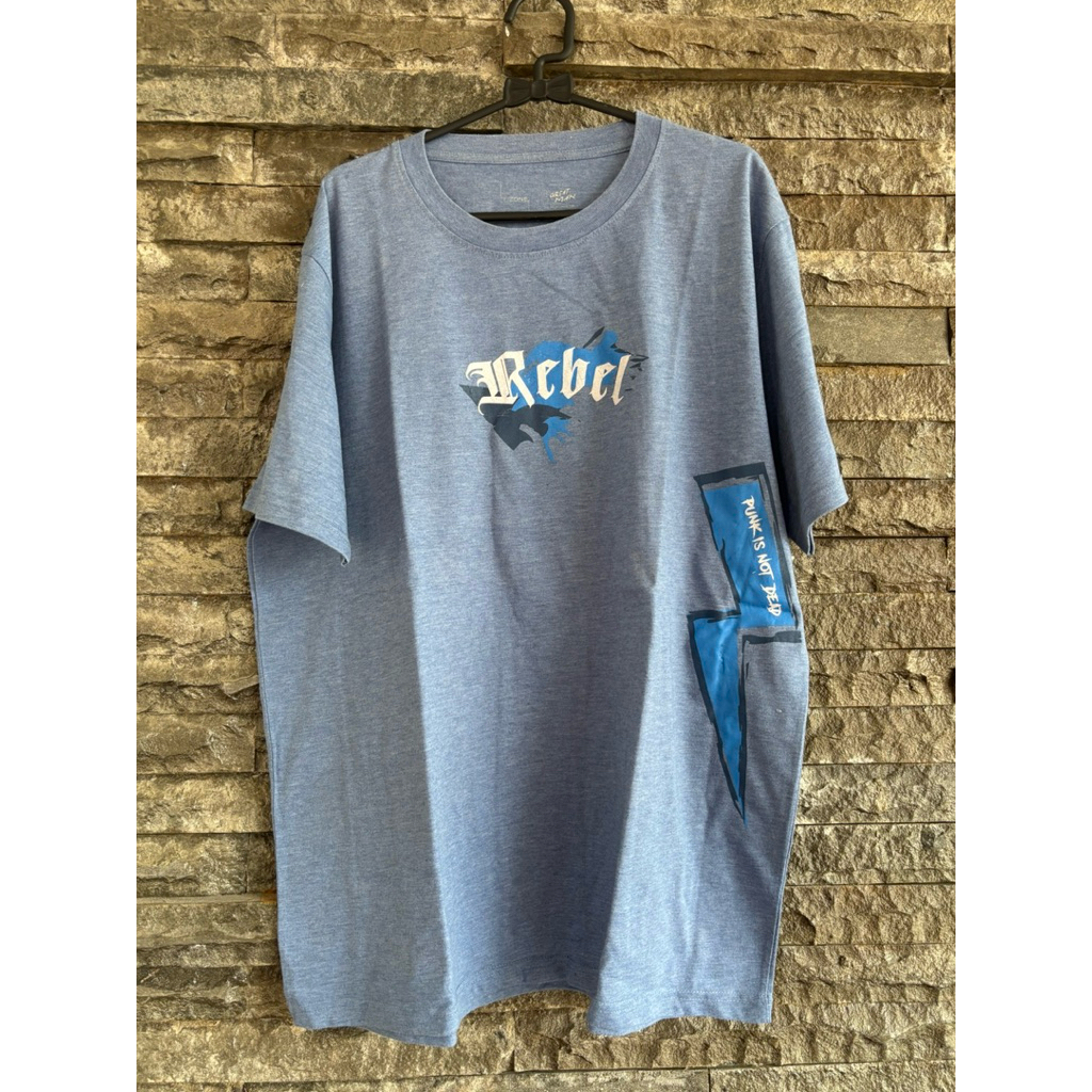 kaos polos biru muda