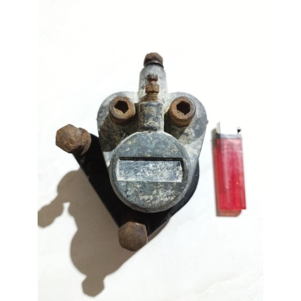 PALA BABI KALIPER CAKRAM ORIGINAL SUZUKI GT185 GT250 GT380 GT TWIN  GT 185 GT 250 GT 380 ASLI LEPASA