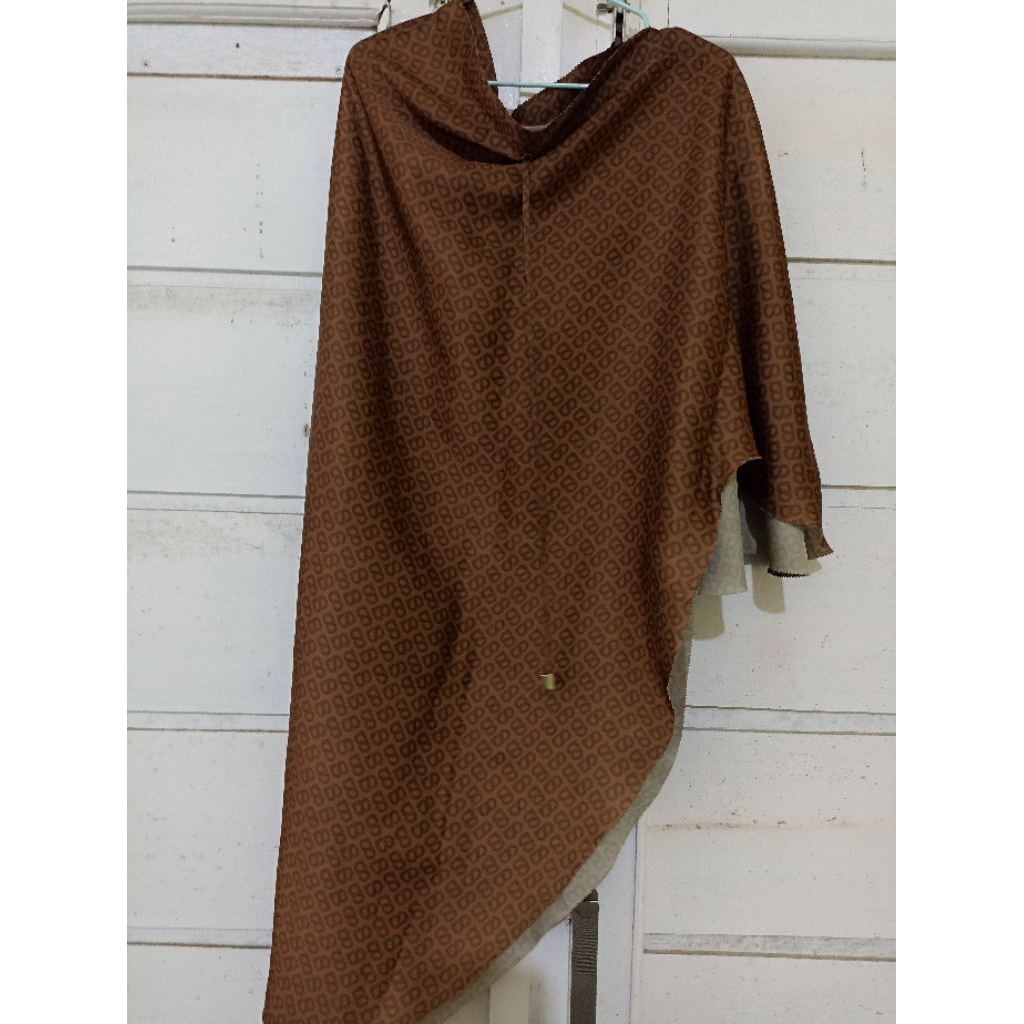 Preloved Buttonscarves Slip On Tapis Rust