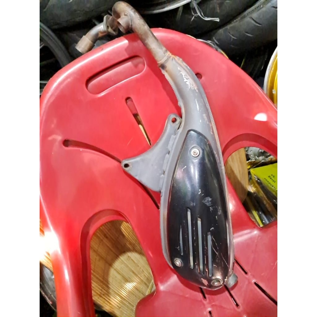 Knalpot lx 2v 2 v lx ori kelengkapannya sesuai difoto