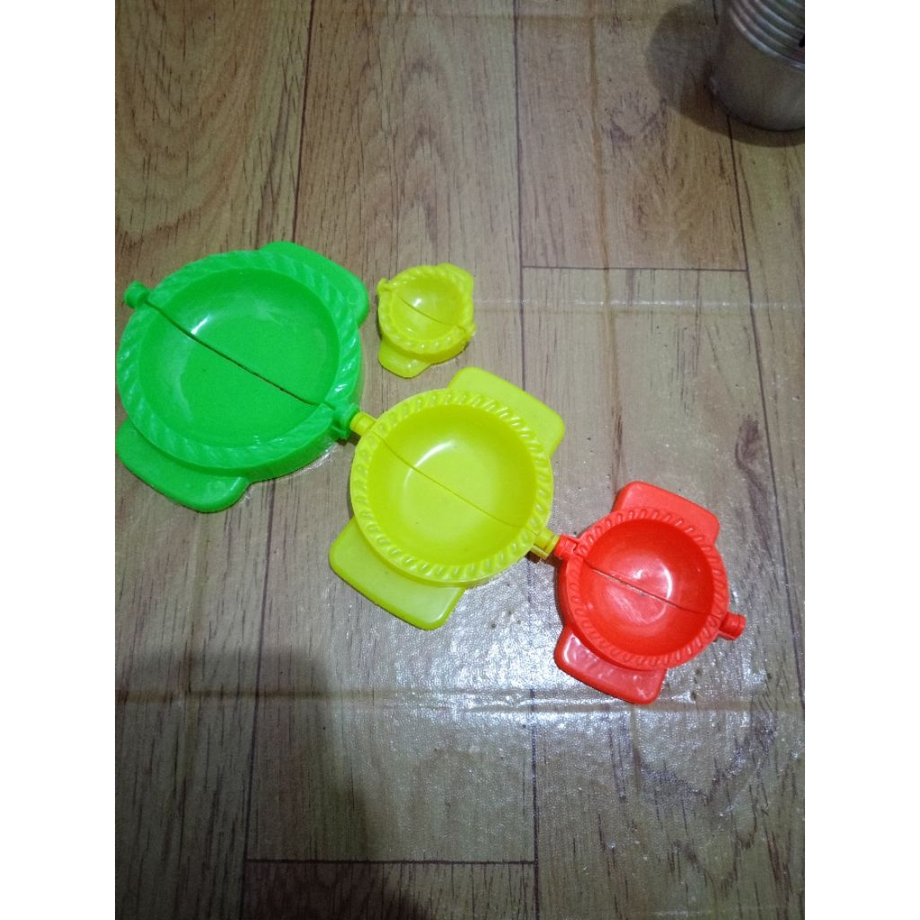 cetakan pastel ,cetakan cireng ,cetakan pastel abon mini