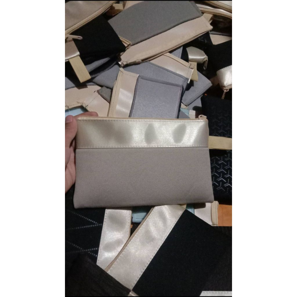 SOUVENIR PERNIKAHAN DOMPET JOK POUCH (BESAR) POLOSAN