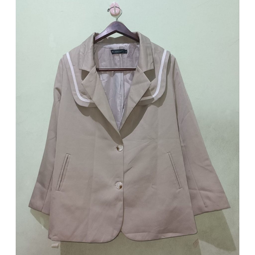 PRELOVED RUXUEER Blazer Unik Kerah Sailor Wanita Khaki Bigsize LD 110