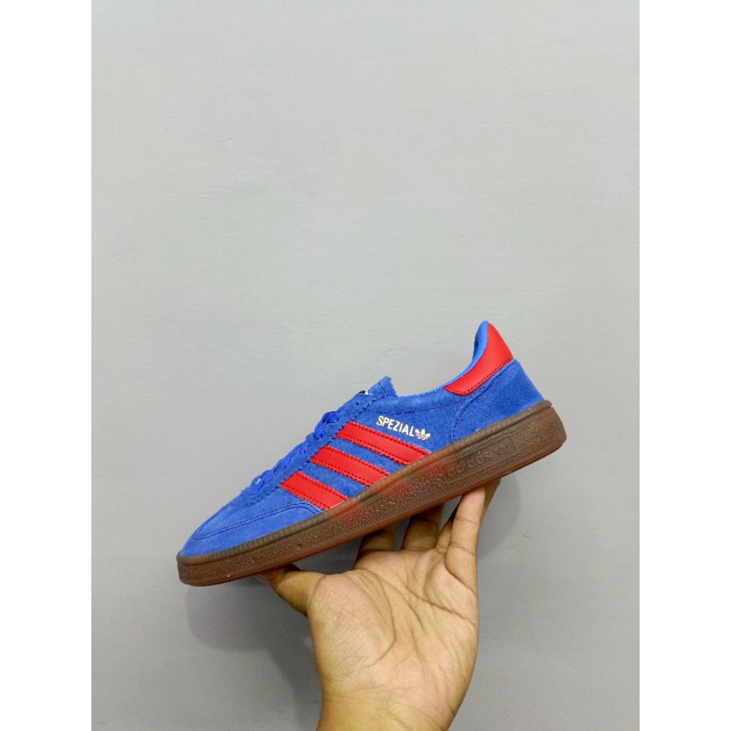 Cw Manchester Blue Red