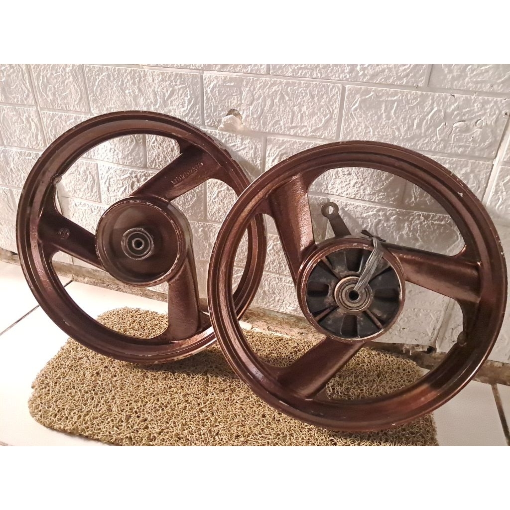 Velg morodadi honda legenda aztrea bulus astrea supra grand pelek racing palang kelengkapan seperti 