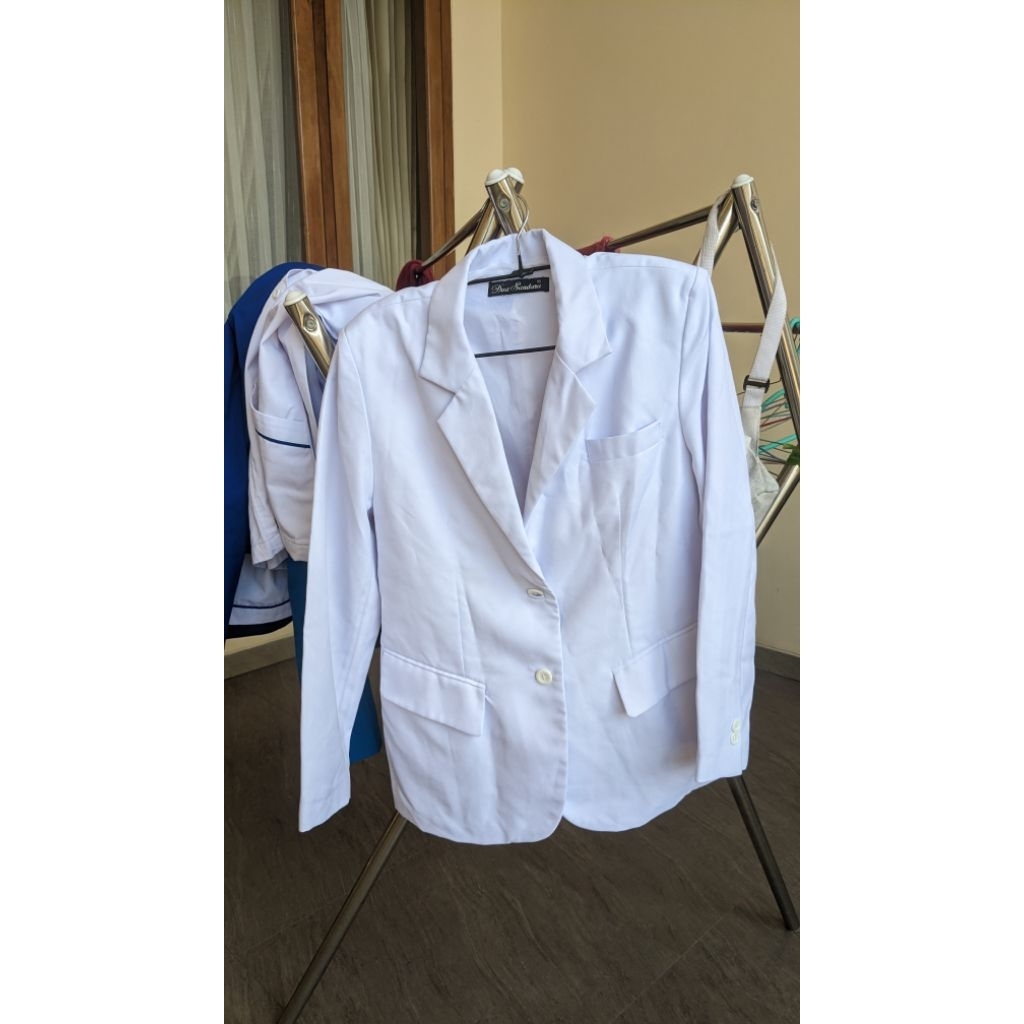 blazer wanita second