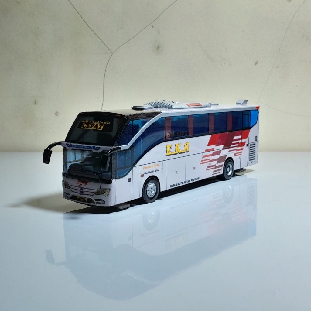 MINIATUR BUS EKA NEW VENTURA3+