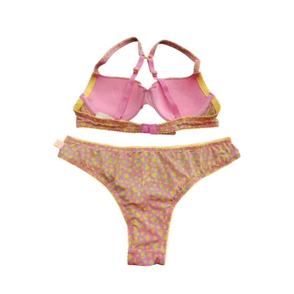 #K Dmg2215 bra set branded by Yamamay bra berbusa berkawat size 30B/XS