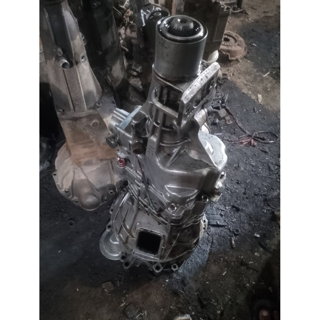 Gerbox Transmisi manual Panther 2.5 Original