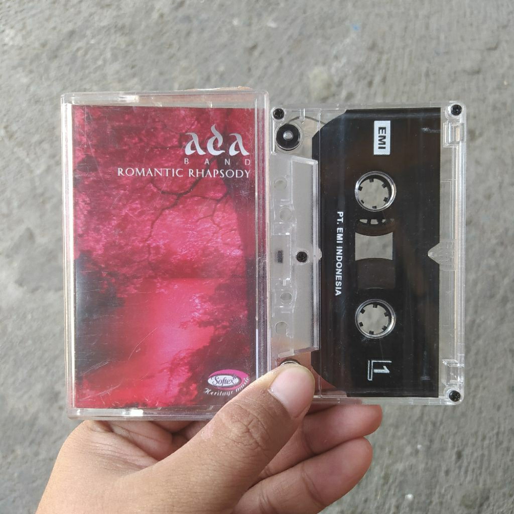 Kaset Pita Ada Band - Romantic Rhapsody