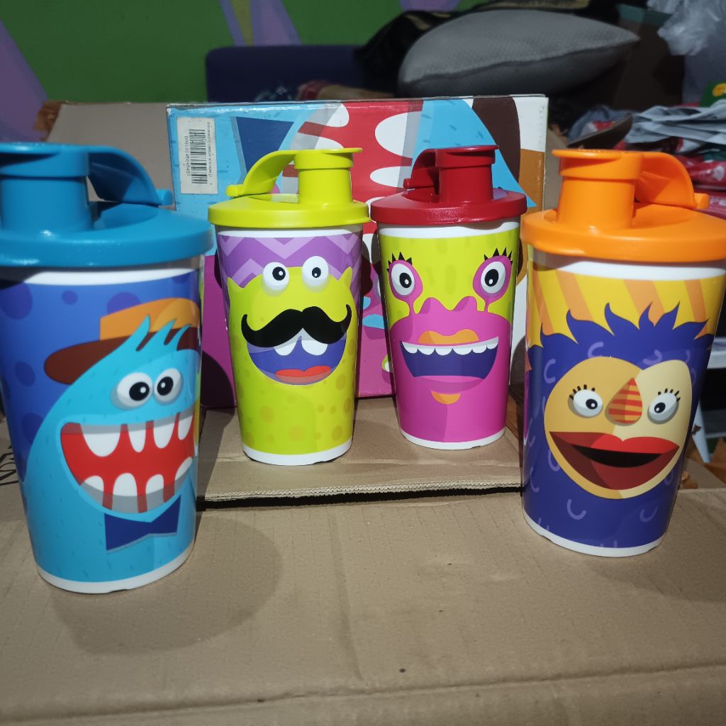 new tupperware fun tumbler giant tumbler botol minum anak TK