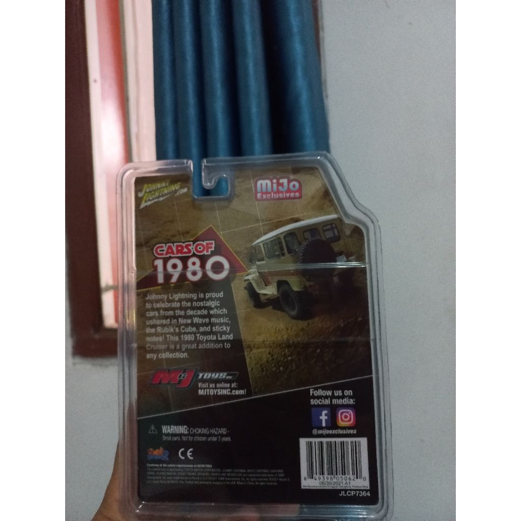 johnny lightning tlc land cruiser