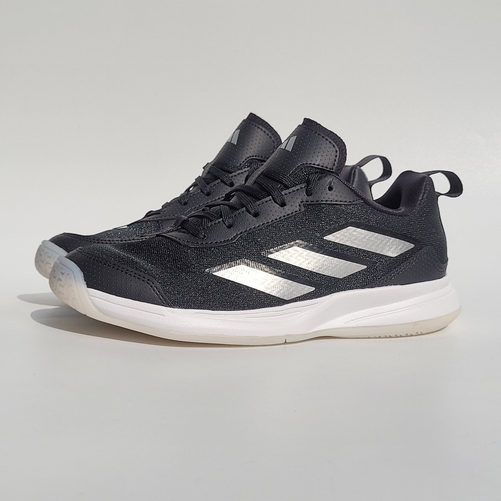 Adidas Avaflash Original Ori BNIB Black Sepatu Olahraga Wanita Tennis Tenis Badminton Bulutangkis