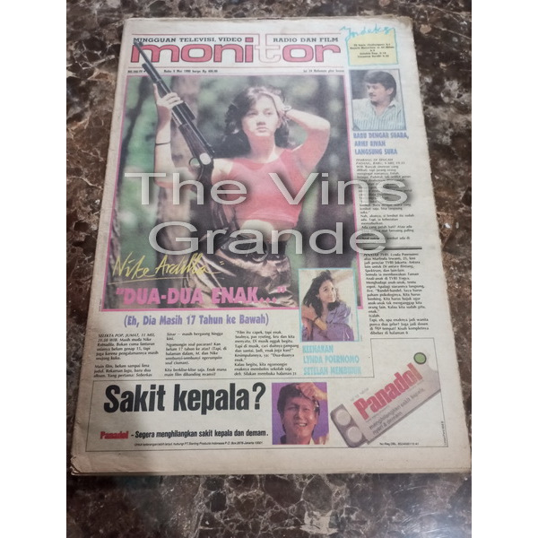 Tabloid Monitor Edisi Mei 1990 Cover Nike Ardilla (VERY RARE)