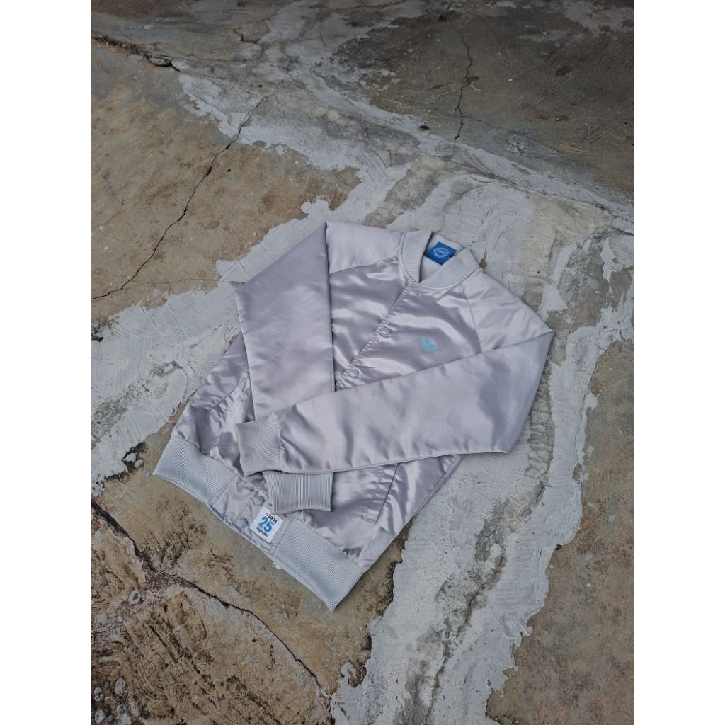 Tracktop Adidas Silver 25th Big Logo (second)