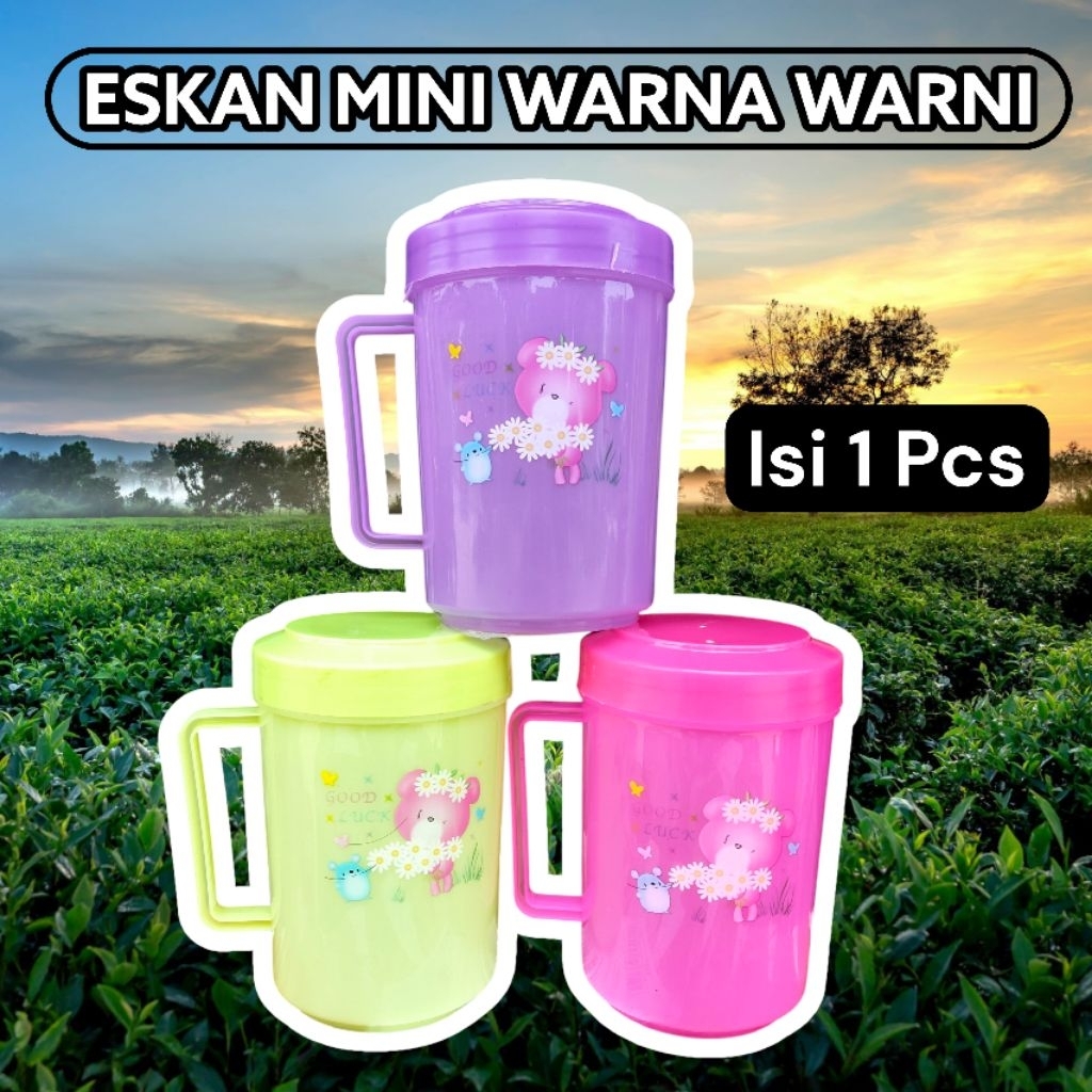 Gelas tutup plastik mini warna warni bergambar / eskan mini tutup / mug tutup / cangkir