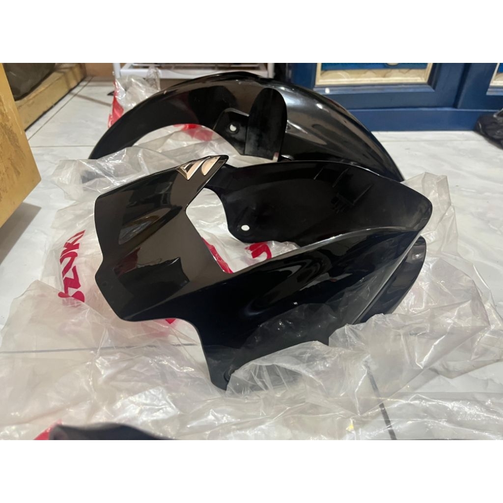 body satria  fu cbu/ckd/barong/original sgp/blackglosy