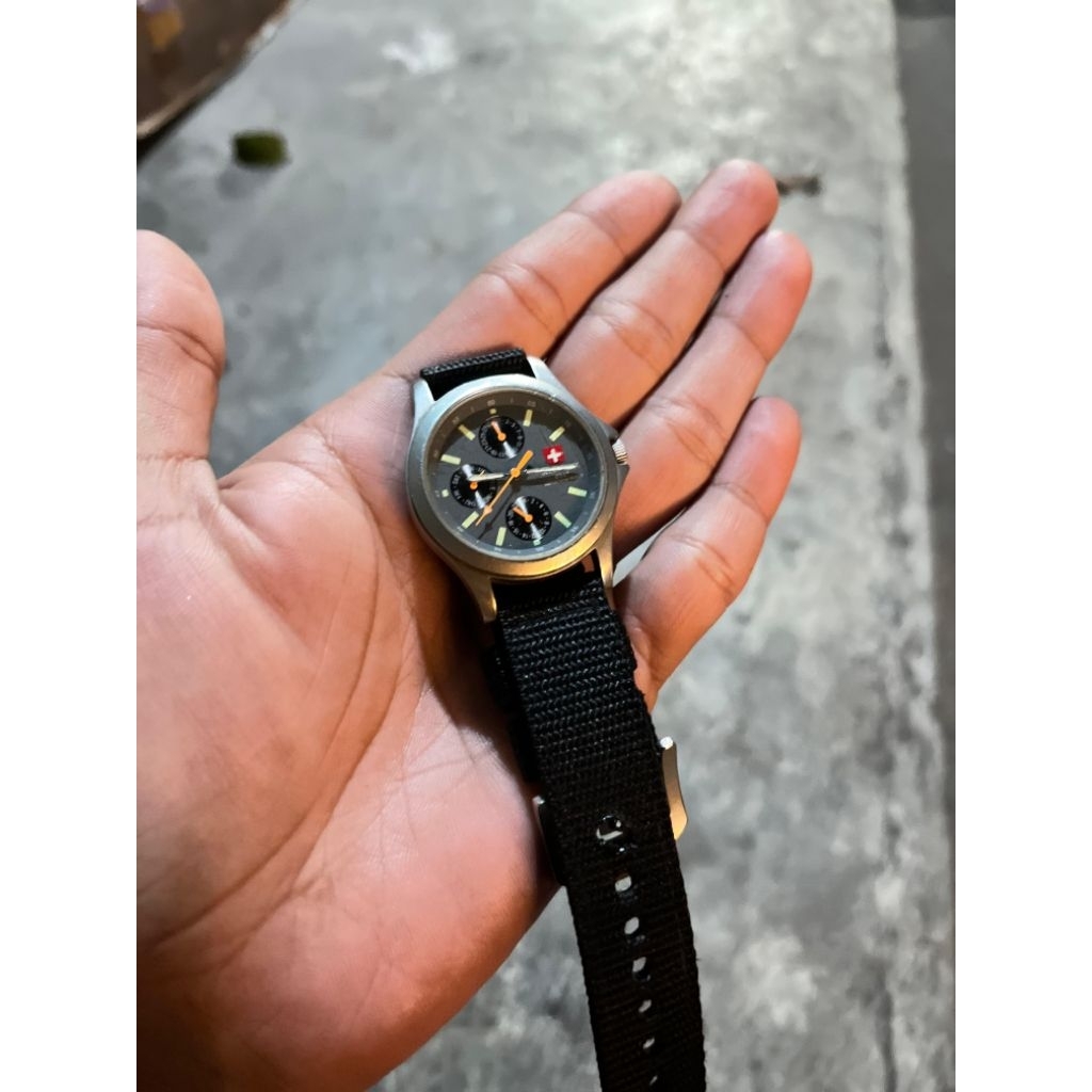 Jam Tangan Swiss Army HCC-7750/9