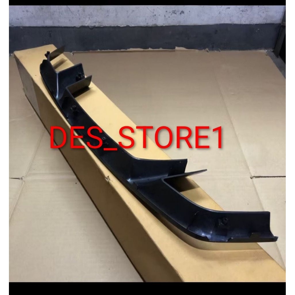 MOULDING RADIATOR GRILLE GRILL GRIL LOWER BAWAH ISUZU PANTHER TOURING