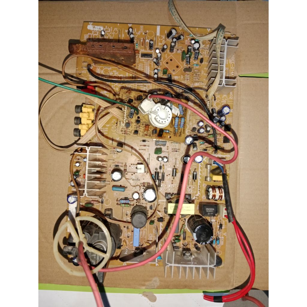 Mesin tv tabung Polytron 21 in SLIM copotan, Belum di tes/Gembling