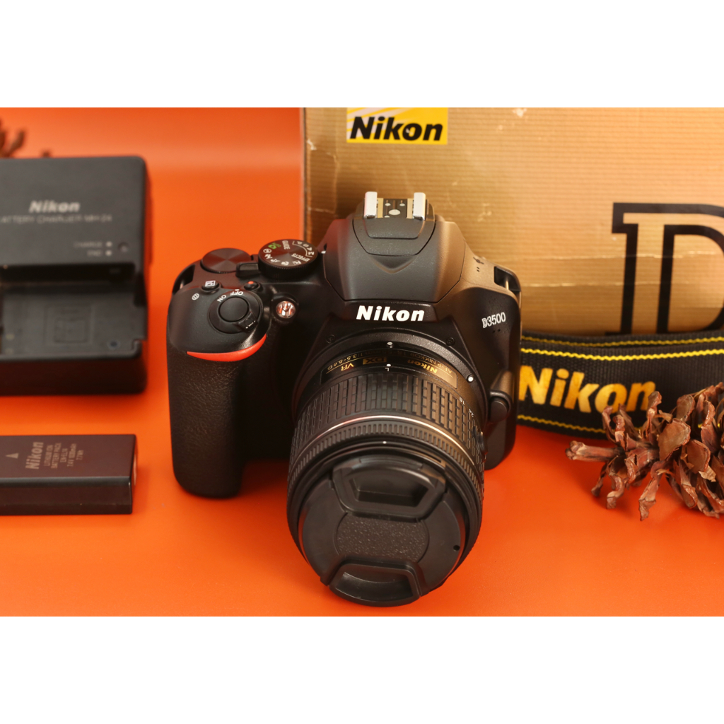 Nikon D3500 Body Only B821