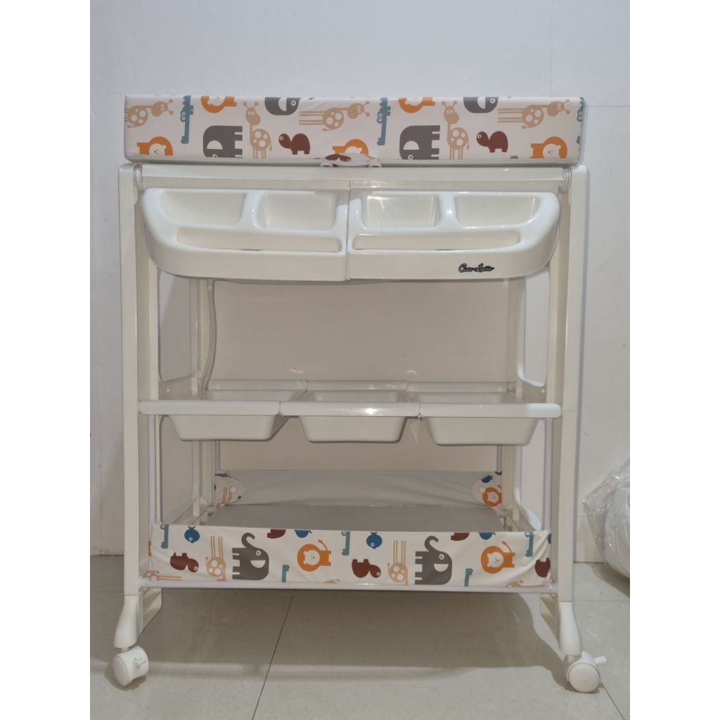 Preloved Cocolatte Changing Table