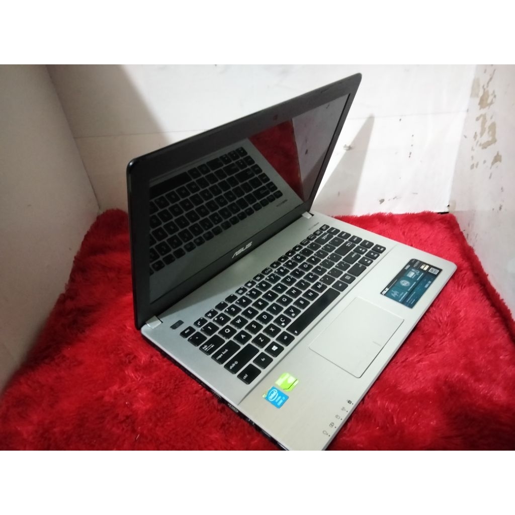 Asus x450JF/core i7-4700HQ/Ram8gb/vga intel 4600+Nvidia GeForce GTX 745M/14inch siap pake