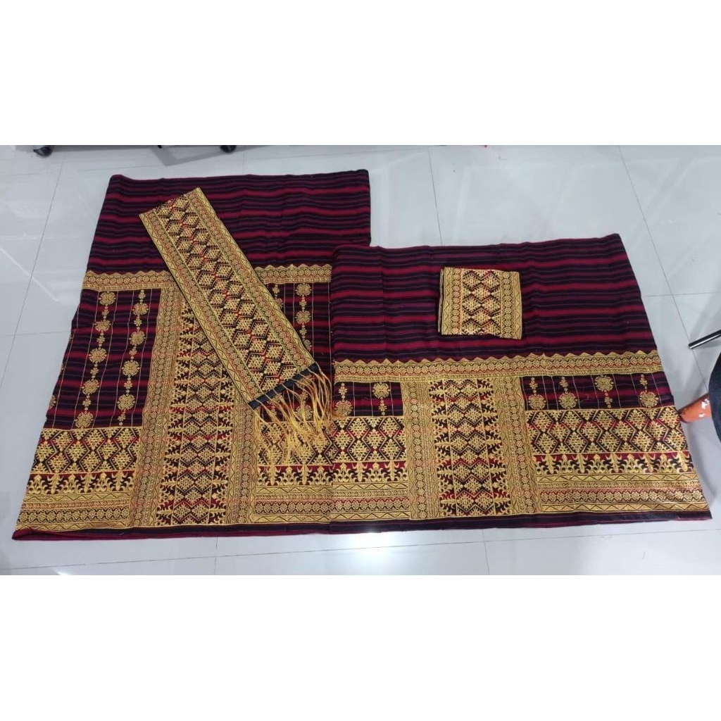 Kain bawahan sarung adat tapis lampung bordir songket tapis lampung palembang
