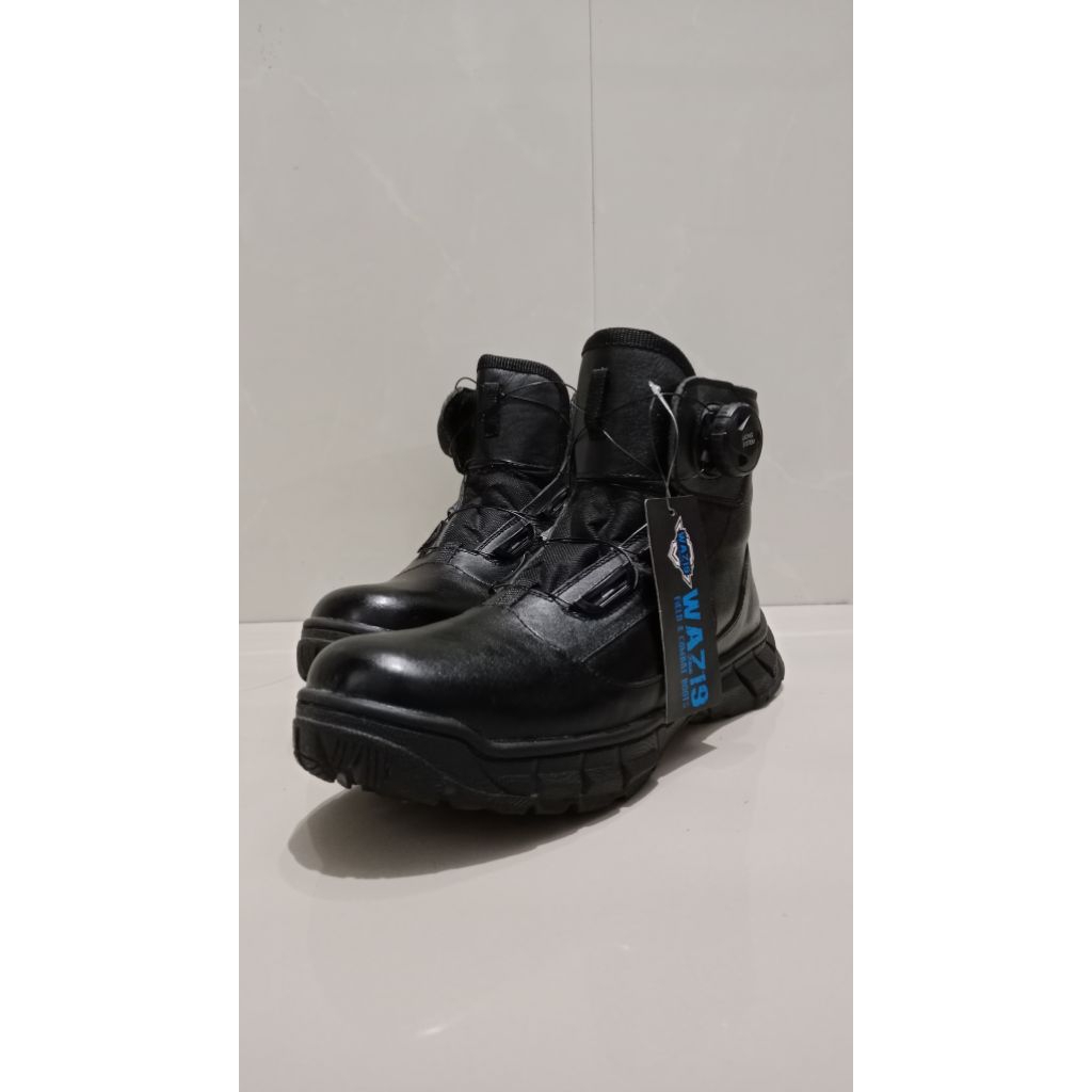 sepatu pdl outdoor tali putar size 45 ORI